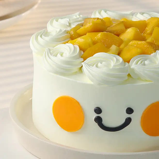 Mango Smiley Eggless Cream Bento Cake